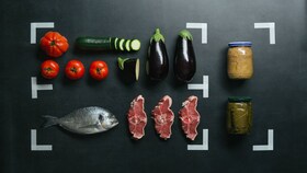 иллюстрация того, что раздельное хранение продуктов позволяет им дольше оставаться свежими