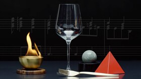 Изображение, показывающее взаимосвязь между громкостью звука и вкусовыми ощущениями от еды